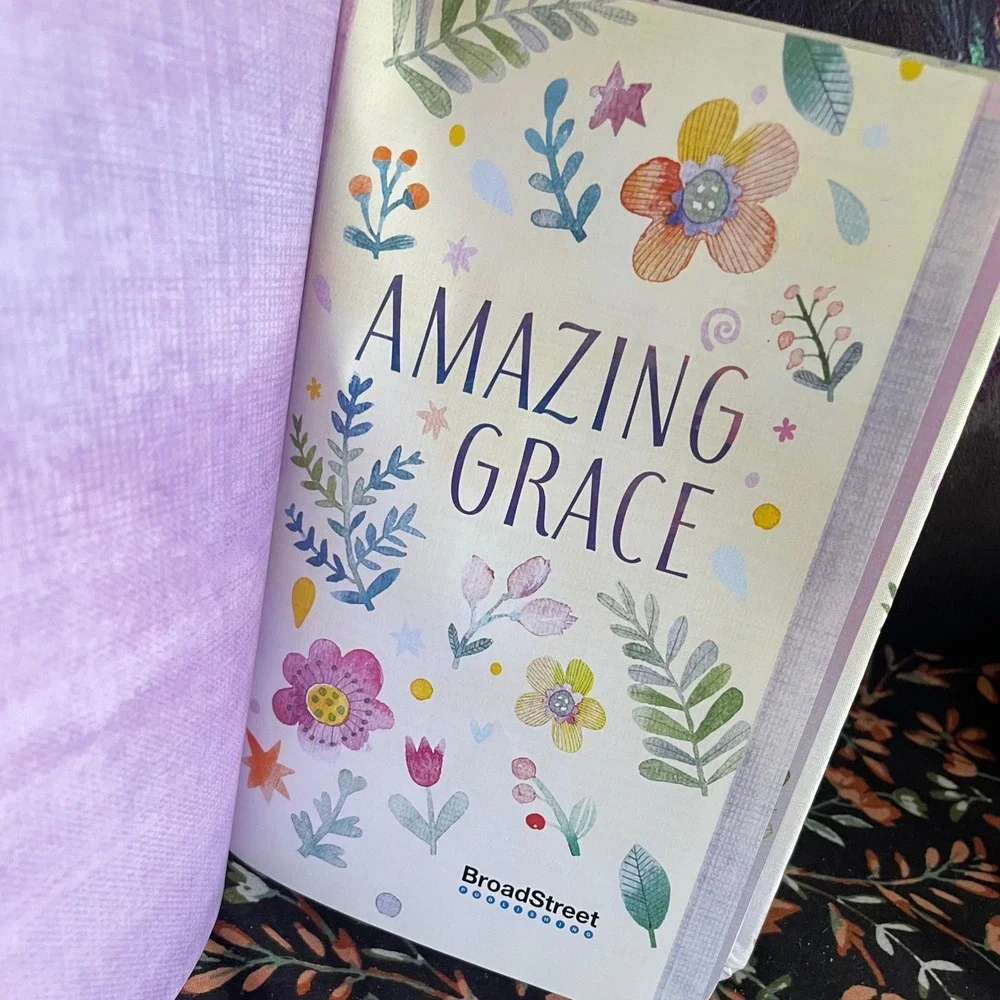 Amazing Grace 365 Daily Devotions Brenna Stockman Floral Hardcover 9781424560240